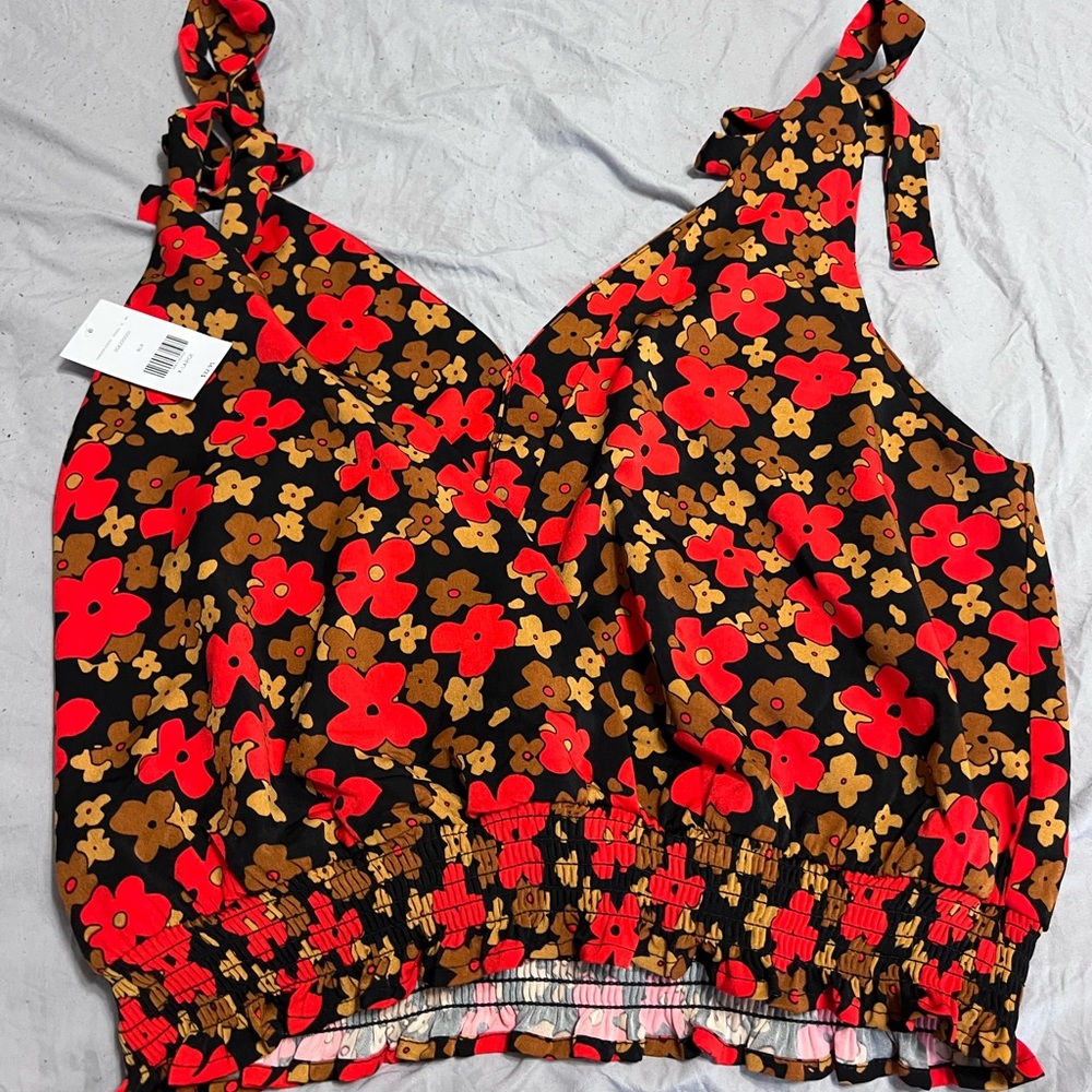 Willow and root (buckle) tank
